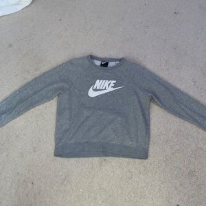 Nike long sleeve crew neck.